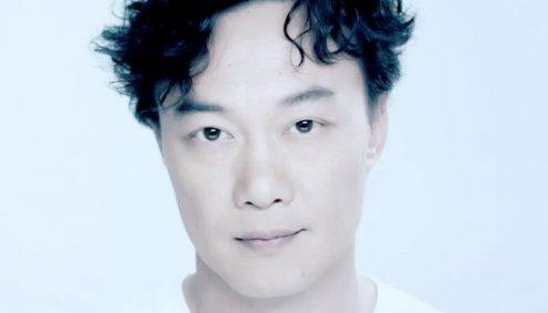 黑泽明陈奕迅,张学友的接班人,长相平平却能爆红至今,陈奕迅的"歌神"