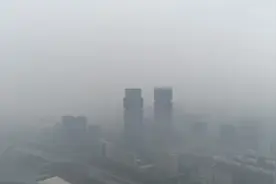 能见度好转 河南省内因大雾管制高速路段已全部开通视频封面
