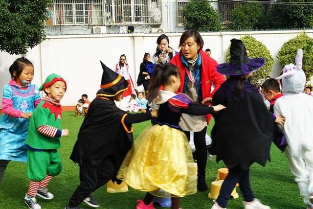 芝麻开门！景凤路上有一个美丽的童话世界被打开