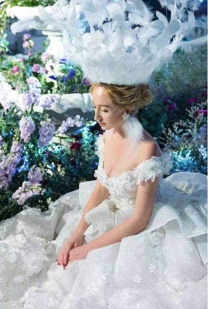 一顾倾人城｜穿上它，你就是那个倾城的新娘「内含超多心动美图」