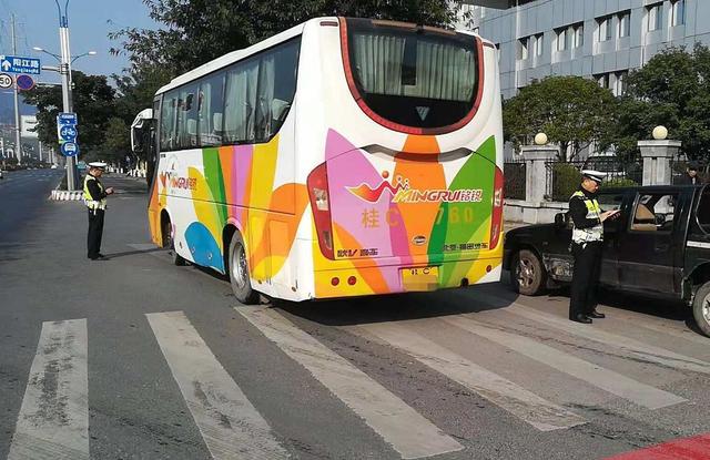 点名批评｜客车有 3条以上交通违法未处理的运输企业都在这里