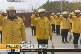 40多名美团外卖骑手聚集派出所门口，阵仗挺大，发生了啥？视频封面