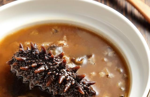 花胶炖鸭脚功效和作用 2025年花胶炖鸭脚功效和作用是什么