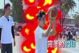 吴磊弟弟也太帅了吧！BGM自动变灌篮高手！标准示范满分投篮！