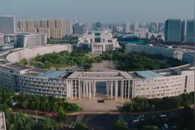 飞阅齐鲁｜航拍亚洲最大单体环形建筑，济南这个地方了不得视频封面