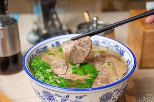 爆料！五角场惊现2000㎡逛吃集合地！100+道美食吃到撑！