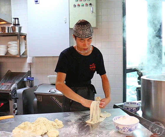 爆料！五角场惊现2000㎡逛吃集合地！100+道美食吃到撑！