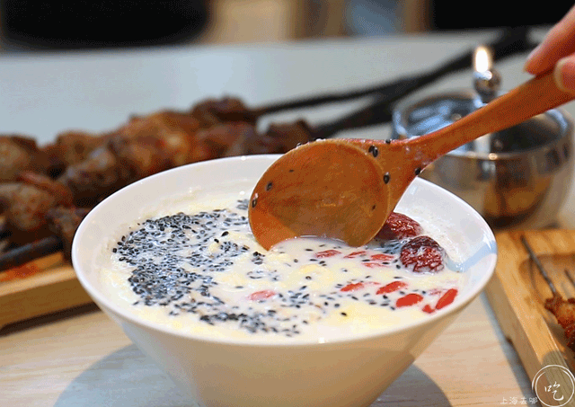 爆料！五角场惊现2000㎡逛吃集合地！100+道美食吃到撑！