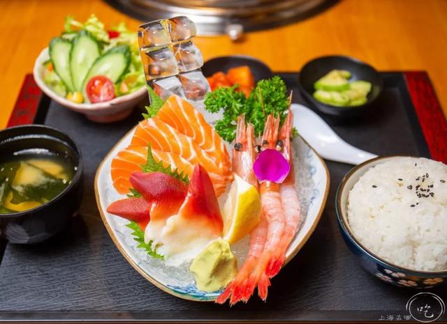 爆料！五角场惊现2000㎡逛吃集合地！100+道美食吃到撑！