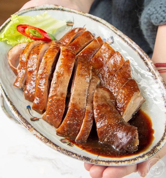 爆料！五角场惊现2000㎡逛吃集合地！100+道美食吃到撑！