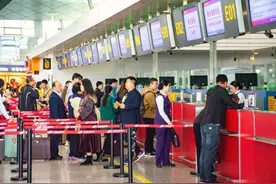 航空公司空姐一周工作四天，单日最高航程一万二千里，月薪六千元图片