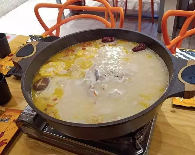 花胶煲鸡汤变黄的做法大全 2026年花胶煲鸡汤变黄的做法大全视频