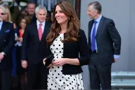 凯特王妃一袭墨绿色波点裙优雅端庄，气质温柔图片