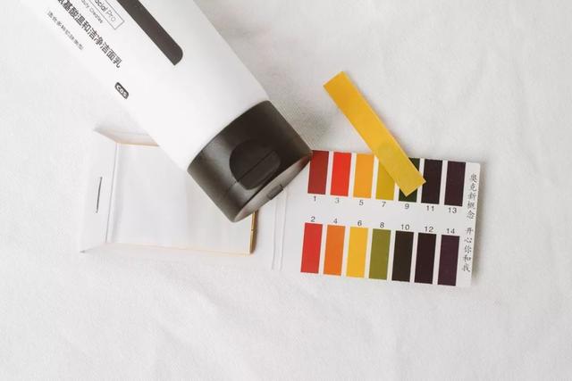 浣犵殑鑴稿お鑴忎簡锛佽繖鏀€滅綉绾㈡礂闈㈠ザ鈥濆埛鐖嗘湅鍙嬪湀锛?0绉掕浣犲交搴曠埍涓婃礂鑴? onerror=