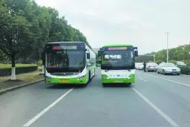 南京“微型”公交投运 串联江宁上坊保障房片区图片
