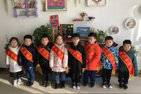 小小升旗手 满满爱国心——槐荫区实验幼儿园升旗仪式图片