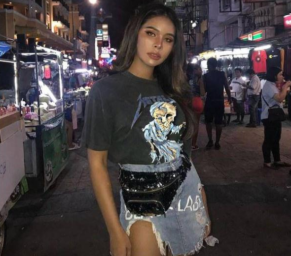 网红女主播吐槽选美着装遭起诉 原来衣服是泰国公主设计的