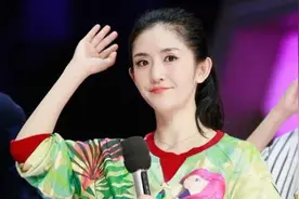 谢娜终于换发型了！十分减龄，仙气十足，很多女星也在剪这款发型图片