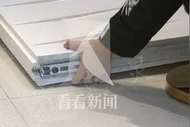 上海7岁男童参加英语培训被压重伤！再发商家物件倒塌事故图片