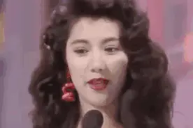 袁咏仪俩月怒瘦18斤：48岁妖娆身材太撩人，张智霖的眼神都变了图片