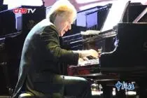 “钢琴王子”理查德·克莱德曼：从共享单车到嘻哈音乐 感受25年中国变迁视频封面