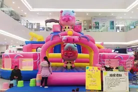SM广场萌猪猪乐园来啦图片