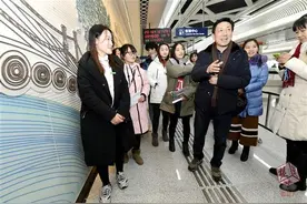 纸坊线昨日开通，江城一年开通3条地铁，通车里程两年内有望赶超纽约图片