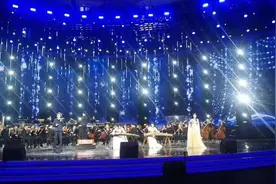 陌陌主播桑婷婷参加央视节目录制 与林志炫同台演绎图片
