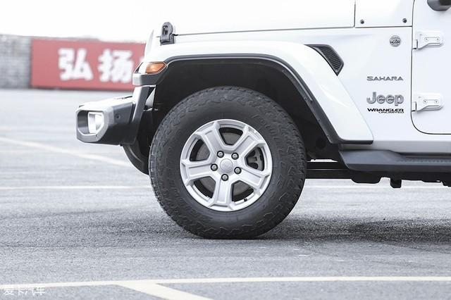 爱卡SUV专业测试 全新Jeep牧马人Sahara