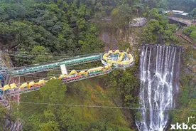 清远古龙峡云天玻霸舞珠玑古龙图片