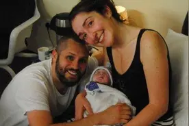 妹妹怀孕意外死亡，姐姐为她代替生孩，两轮尝试终于产下自己侄女图片