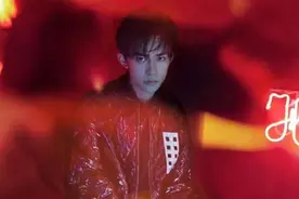 tfboys最喜欢做的小动作！前两只还好，最后一个要不要那么诱人啊图片