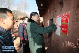 图文故事：2018年，习近平的这些暖心瞬间图片