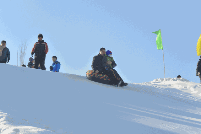 9块9！冰雪乐园嗨翻天，限量1000张，现在开抢！