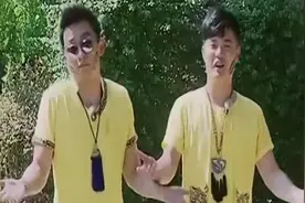 李晨和陈赫是“父子”？神同步的两人！视频封面
