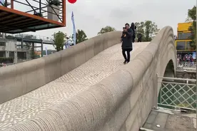 3D打印的桥！你敢走吗？视频封面