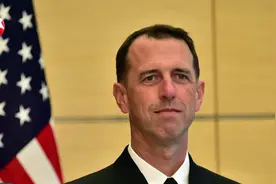 美海军部长再访中国，不去三大舰队驻地，为何选择南京？视频封面