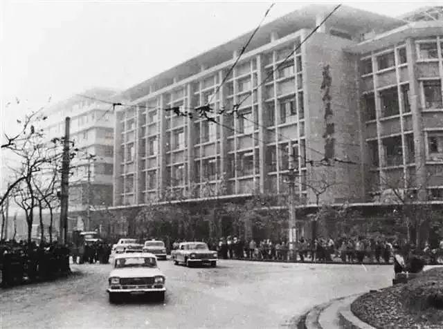 致敬！重庆40年！