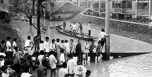 致敬！重庆40年！