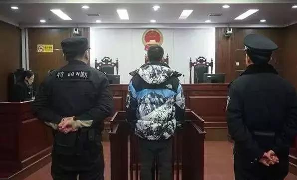 这张小纸片竟能让人上瘾自杀！发现孩子玩这种花花绿绿的纸，立刻报警！