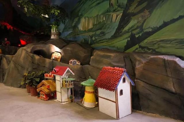 4500㎡巨型室内动物园惊现大石坝，3600只萌宠等你来撩！