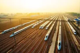 好不容易买上火车票，却发现没带身份证？别慌，有招！图片