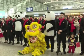 春运暖镜头｜出行更加温馨 来看成都机场视频封面