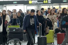 广州白云机场首次：T2航站楼备战春运，值机托运全程智慧自助