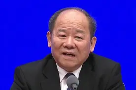 中国大陆总人口接近14亿！男比女多3164万人，人口出生率创新低视频封面
