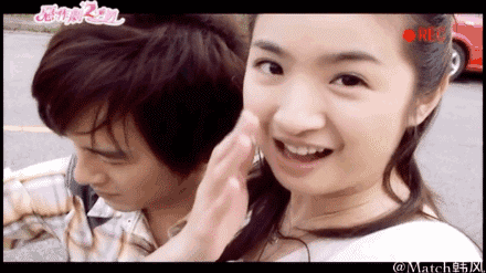 《小女花不弃》嫩颜成团宠 ，37岁林依晨剧外蓝颜美男一箩筐，盘她！