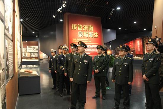 忆往昔峥嵘岁月 励今朝续力奋斗