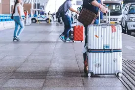 南航推出自动“抢票”功能丨目前仅在手机app上推出，乘客需本人认证图片