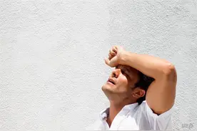 炎炎夏日，发生中暑之后该如何自救？图片