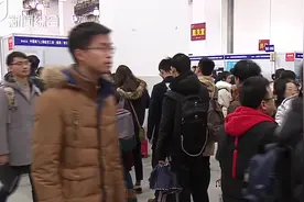 名校毕业生都去哪了？年薪超过10万元，用人单位满意度超90%视频封面